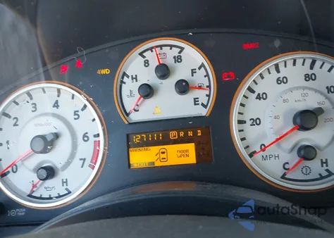 2010 Nissan Titan Pro-4X z USA, uszkodzony, nr VIN 1N6AA0EC9AN310122